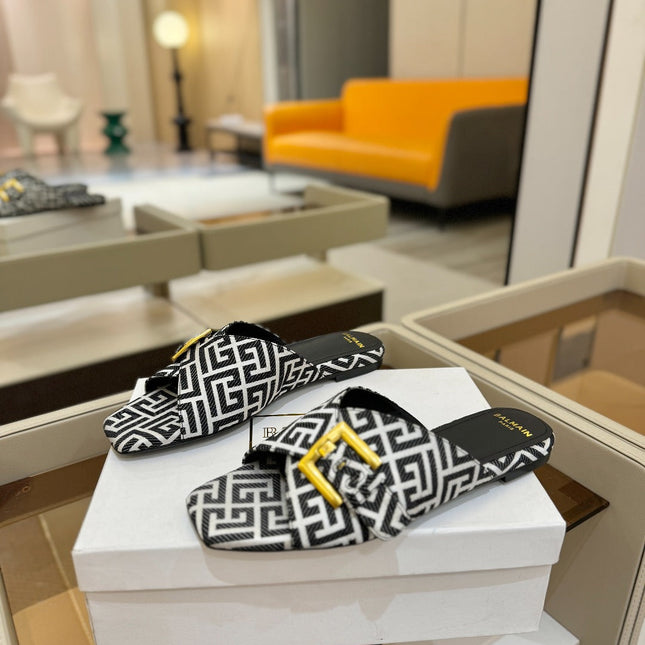 BALMAIN 26S SANDALS IN BLACK AND WHITE CANVAS