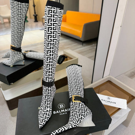 BALMAIN 26S HIGH-TOP BOOTS 75 MM IN BLACK AND WHITE FLYKNIT