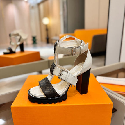 LV 26S STAR TRAIL HEELS 100 MM IN CREAM WHITE AND BROWN CALFSKIN