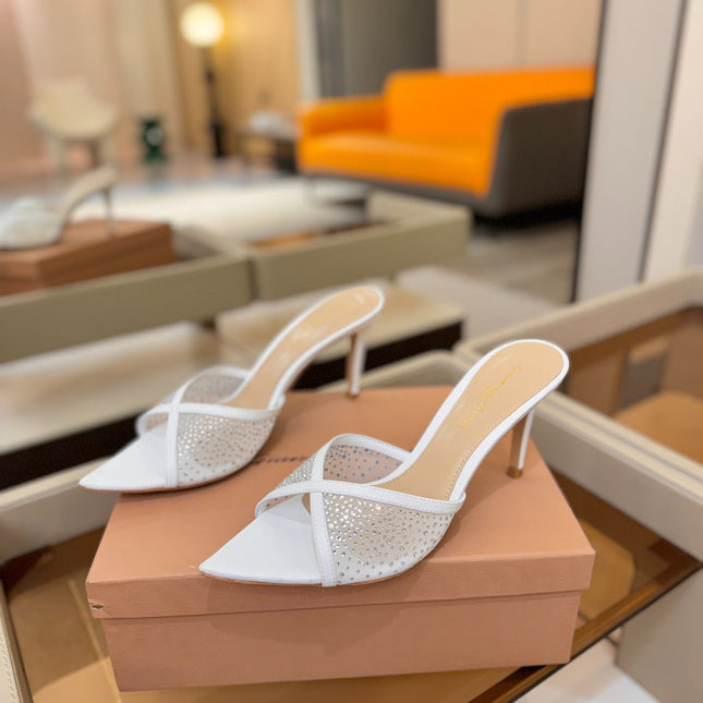 GIANVITO ROSSI 26S POINTED TOE HIGH HEELS 85 MM IN WHITE LAMBSKIN WITH RHINESTONE STRAP