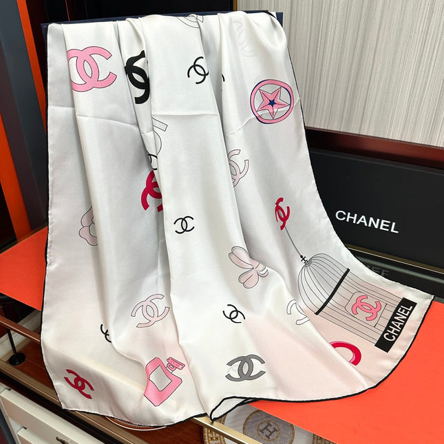 CHANEL 26S SCARF 90 IN SILK 309279