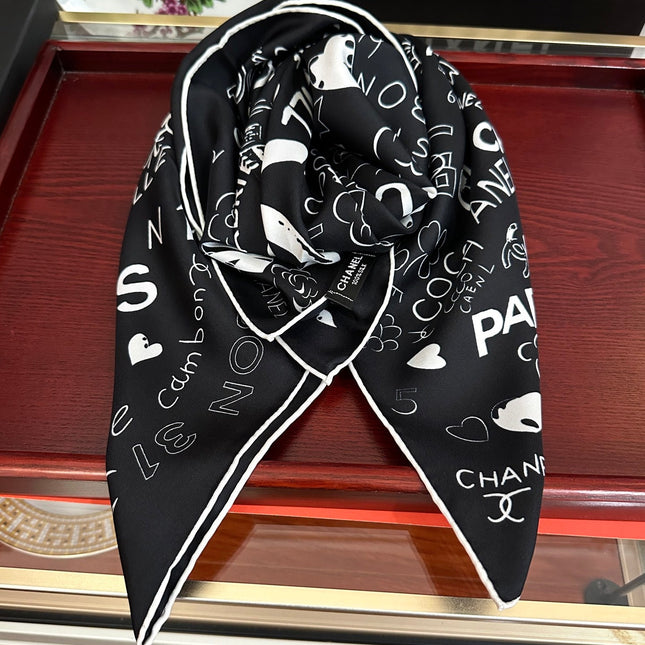 CHANEL 26S SCARF 90 IN SILK 311894