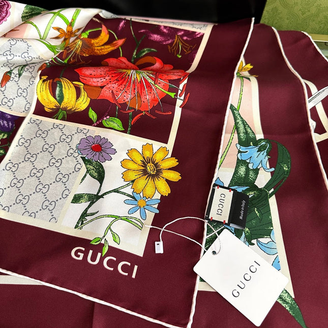 GUCCI 26S SCARF 90 IN SILK 311896