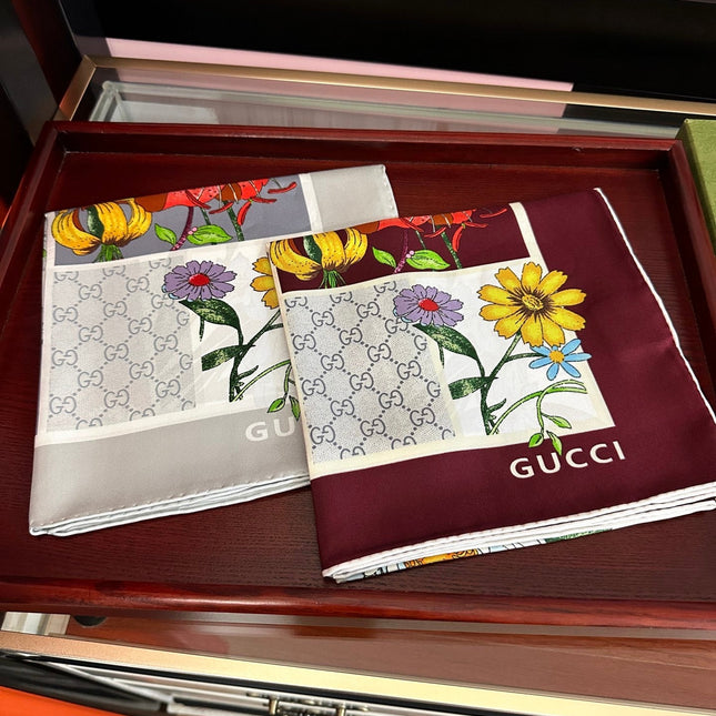 GUCCI 26S SCARF 90 IN SILK 311896