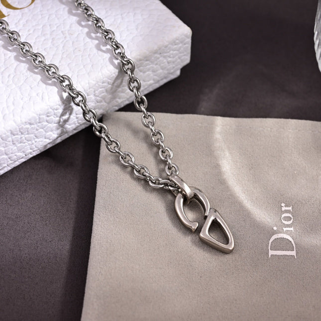 CD 26S CD LOGO CHAIN LINK PENDANT NECKLACE IN SILVER METAL 633196