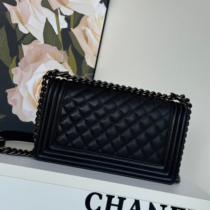 CHANEL BOY 25S 25 CM IN BLACK LAMBSKIN
