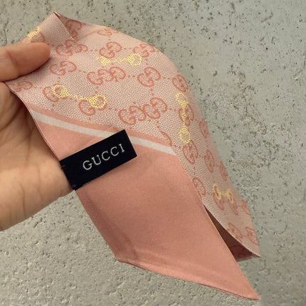 GUCCI 26S SCARF 90 IN SILK 552498