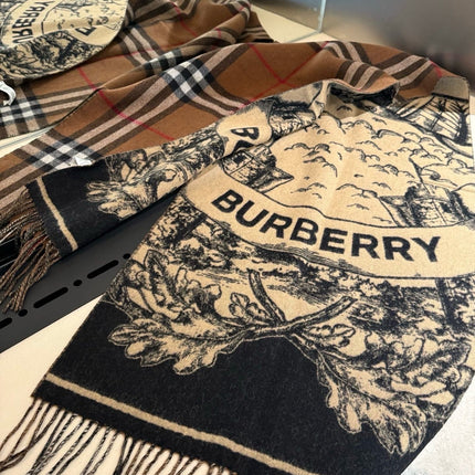 BURBERRY 26S SCARF 210CM IN CASHMERE 175679