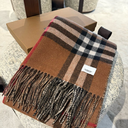 BURBERRY 26S SCARF 210CM IN CASHMERE 175679