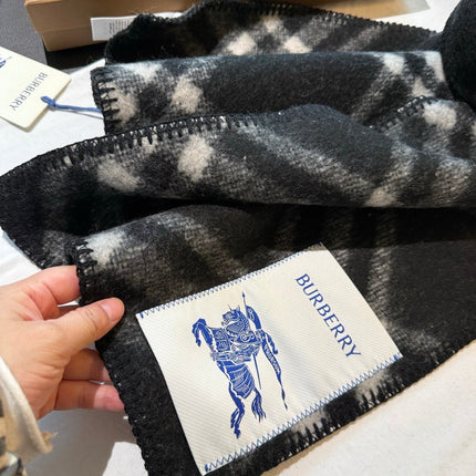 BURBERRY 26S SCARF 180CM IN CASHMERE 307285