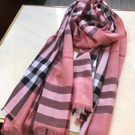BURBERRY 26S SCARF 200CM IN CASHMERE 215174