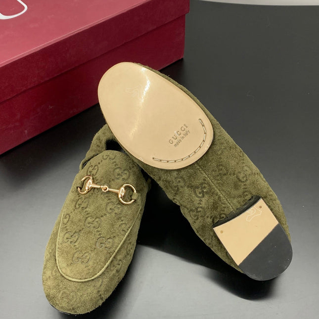 GUCCI 26S LOAFERS IN MOSS GREEN SUEDE WITH GOLD HARDWARE