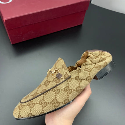 GUCCI 26S LOAFERS IN DARK BEIGE CANVAS