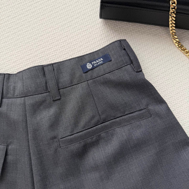 PRADA 26S SHORTS 760