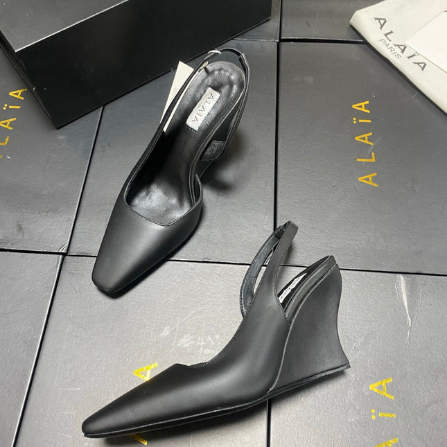 ALAIA 26S WEDGE SLINGBACKS 95 MM IN BLACK CALFSKIN