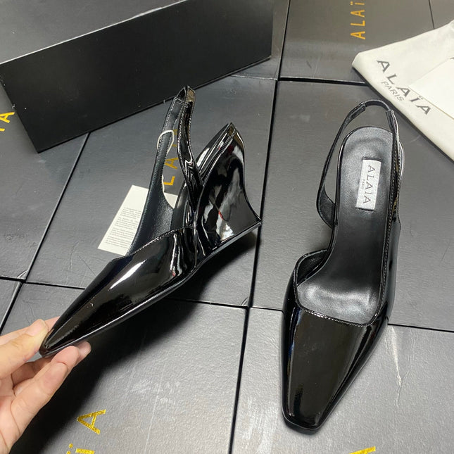 ALAIA 26S WEDGE SLINGBACKS 95 MM IN BLACK PATENT CALFSKIN