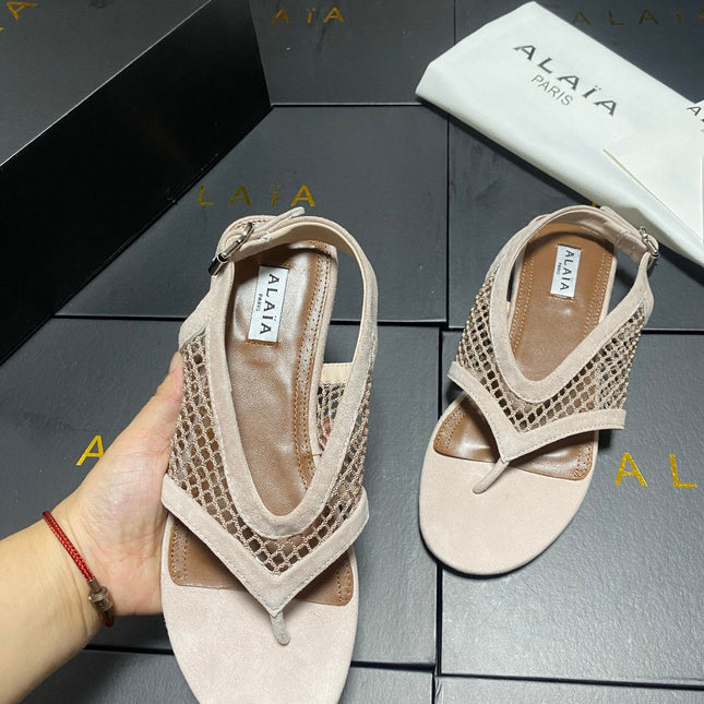 ALAIA 26S FLAT MESH THONG SANDALS IN BEIGE SUEDE