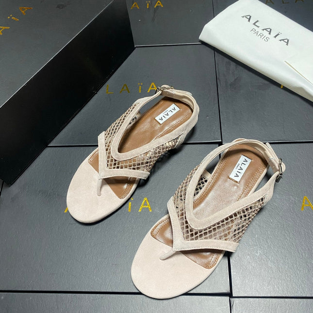 ALAIA 26S FLAT MESH THONG SANDALS IN BEIGE SUEDE