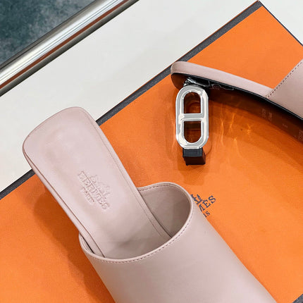 ICONIQUE 60 SANDAL IN BABY PINK CALFSKIN