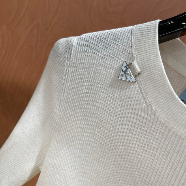 PRADA 26S SHORT-SLEEVED SWEATER STYLE 849