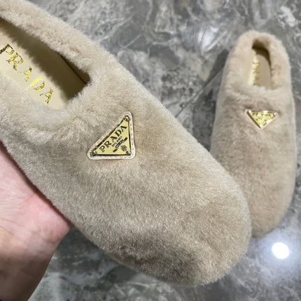 PRADA 26S SLIPPERS IN BEIGE WOOL