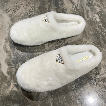 PRADA 26S SLIPPERS IN WHITE WOOL