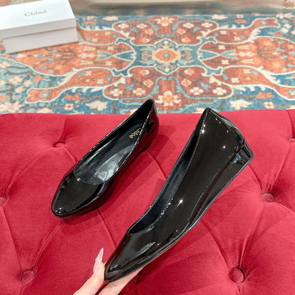 CHLOE 26S BALLET FLATS IN BLACK PATENT CALFSKIN