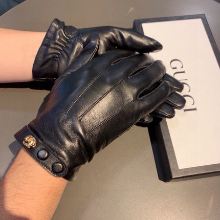 GLOVES WITH DOUBLE BUTTONS IN BLACK LAMBSKIN AND FLEECE LINING 465013