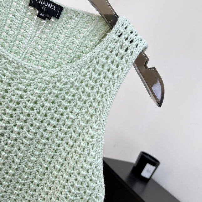CHANEL 26S SLEEVELESS KNIT TOP 1496