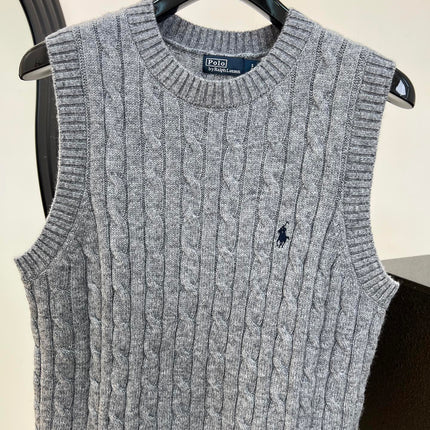 RALPH LAUREN 26S CREW-NECK CABLE-KNIT VEST 739