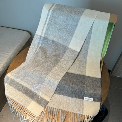 BURBERRY 26S SCARF 168CM IN CASHMERE 143469