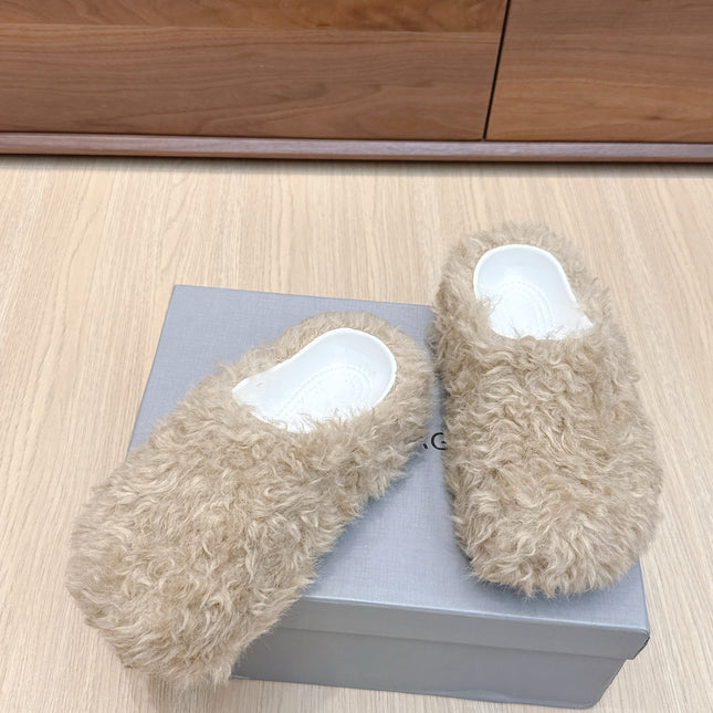 BALENCIAGA 25S MULES IN BEIGE FAUX FUR