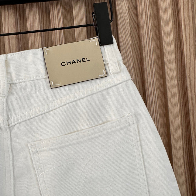 CHANEL 26S STRAIGHT-LEG JEANS 1391
