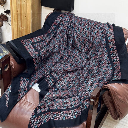 CHANEL 25S SCARF 200 IN CASHMERE 931462
