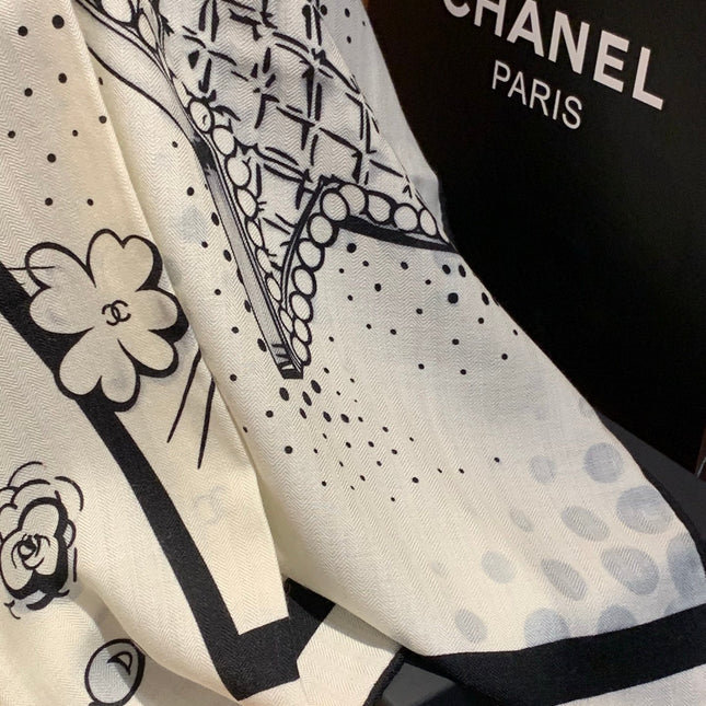 CHANEL 25S SCARF 140 IN SILK AND CASHMERE 931994