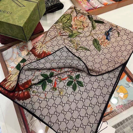 GUCCI 26S SCARF 180 IN CASHMERE 316718