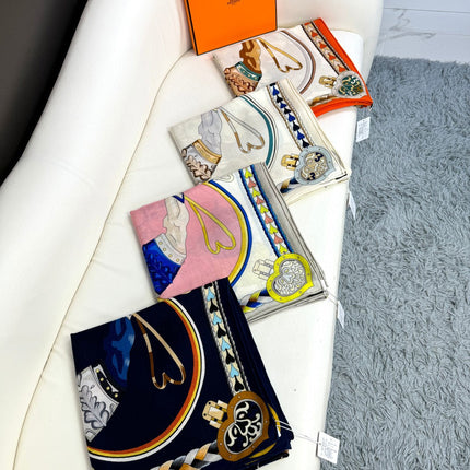 HERMES 25S SCARF 135 IN SILK 856320