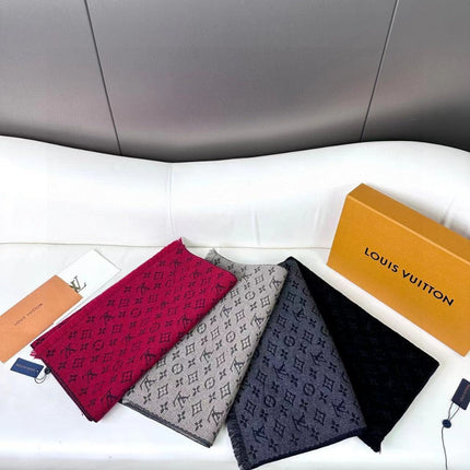SCARF 180 CM IN KHAKI BROWN CLASSIC MONOGRAM CASHMERE 396440