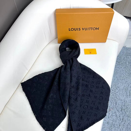 SCARF 180 CM IN BLACK CLASSIC MONOGRAM CASHMERE 396441