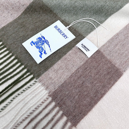 BURBERRY 26S SCARF 200CM IN CASHMERE 869770