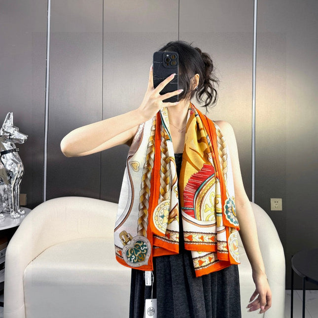 HERMES 26S PRINTED SQUARE SCARF 135 IN CASHMERE AND SILK 309422