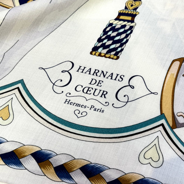 HERMES 26S PRINTED SQUARE SCARF 135 IN CASHMERE AND SILK 309423