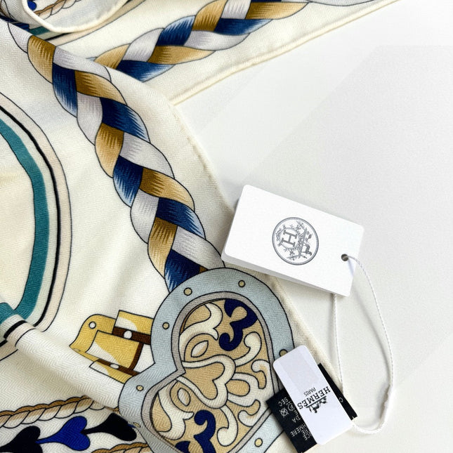 HERMES 26S PRINTED SQUARE SCARF 135 IN CASHMERE AND SILK 309423
