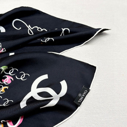 CHANEL 26S SCARF 90 IN SILK 304554