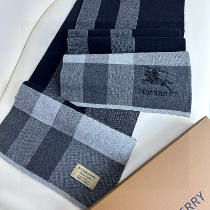 BURBERRY 26S SCARF 180CM IN CASHMERE 311830