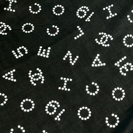 CHANEL 26S SCARF 140 IN WOOL AND SILK 311816