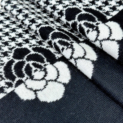 CHANEL 26S SCARF 180 IN CASHMERE 311827