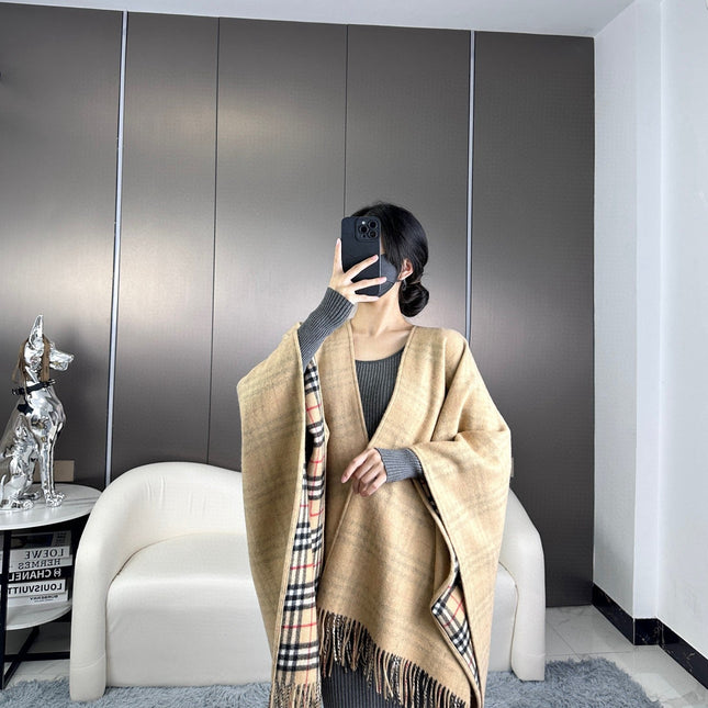 BURBERRY 26S REVERSIBLE CHECK FRINGED CAPE 150CM IN CASHMERE 309445