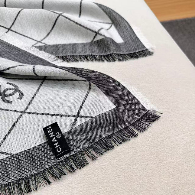 CHANEL 26S SCARF 140 IN SILK 309416