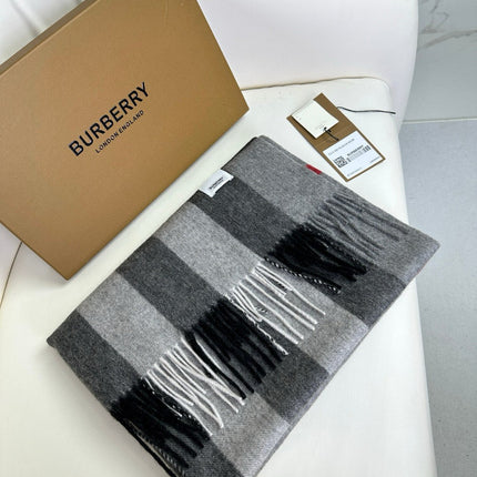 BURBERRY 26S SCARF 200CM IN CASHMERE 278702